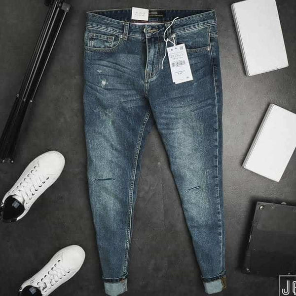 Light Wash Blue Distressed Jeans - 3406